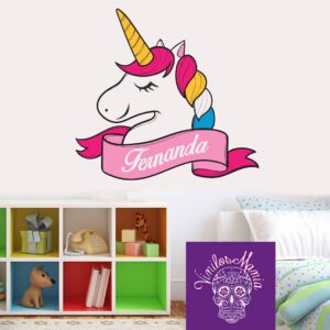 Unicornio de colores y nombre