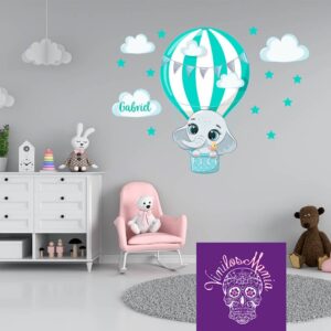 Elefante en globo aerostático con nombre